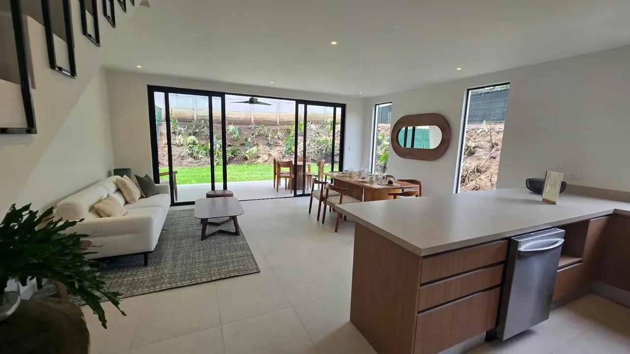 VENTA DE CASA NUEVA, HEREDIA, ULLOA, CONDOMINIO FRANCOSTA, photo 3