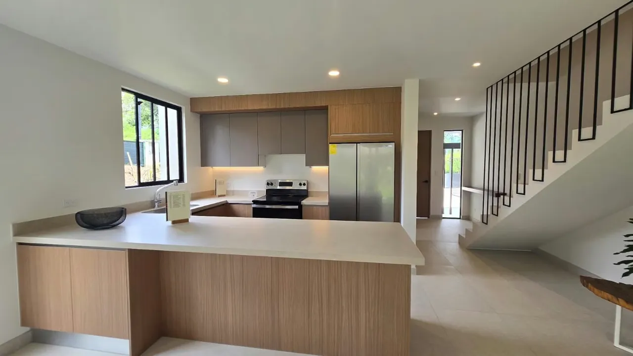 VENTA DE CASA NUEVA, HEREDIA, ULLOA, CONDOMINIO FRANCOSTA, photo 5