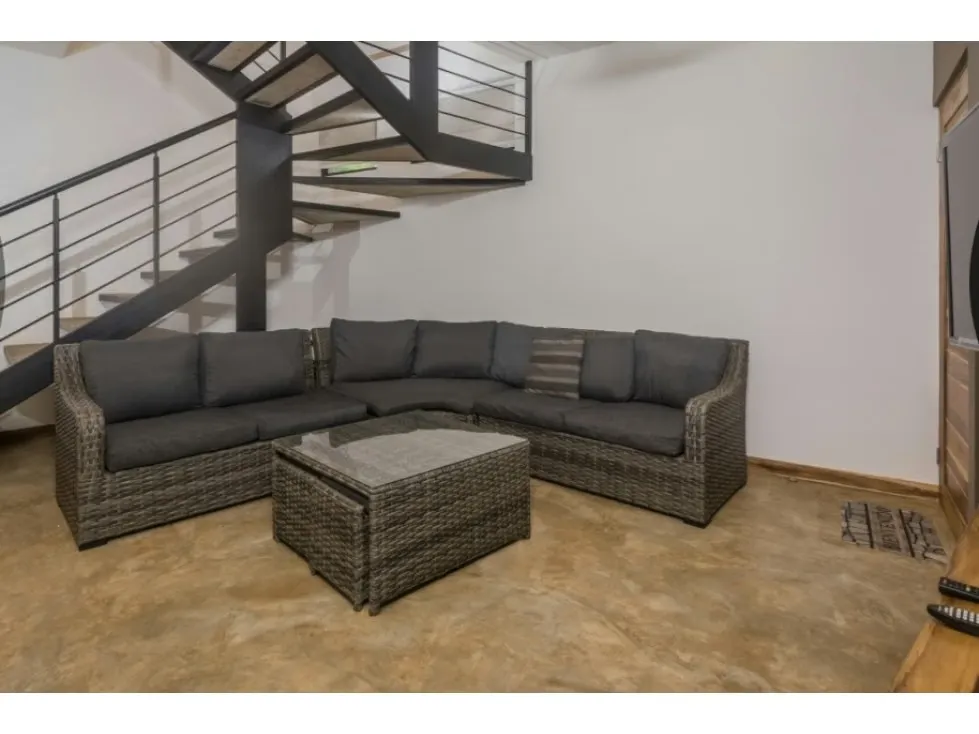 Discover the perfect balance between modern design, tropical comfort, and prime location in this stunning 3-bedroom, 3.5-bathroom home located in the exclusive Tamarindo Park community, ..., photo 4