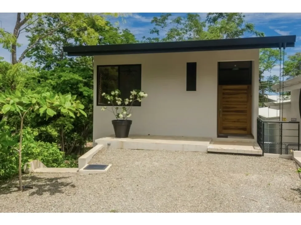 Discover the perfect balance between modern design, tropical comfort, and prime location in this stunning 3-bedroom, 3.5-bathroom home located in the exclusive Tamarindo Park community, ..., photo 8