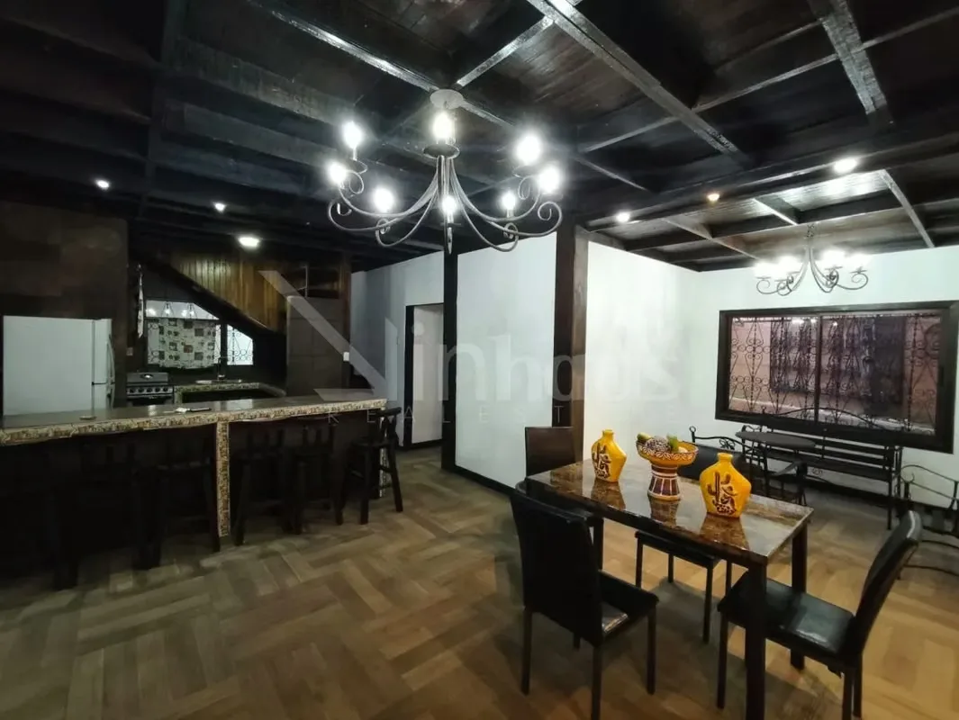 House for sale in the heart of Guadalupe, a few blocks from the Coyella Fonseca Stadium, the firemen, the park and the enclosure where the farmer's fair is held. The house is located in ..., photo 5