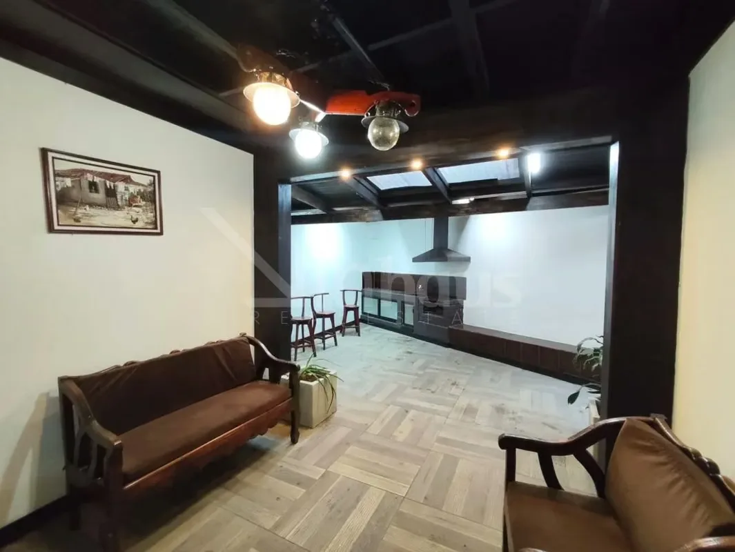 House for sale in the heart of Guadalupe, a few blocks from the Coyella Fonseca Stadium, the firemen, the park and the enclosure where the farmer's fair is held. The house is located in ..., photo 6