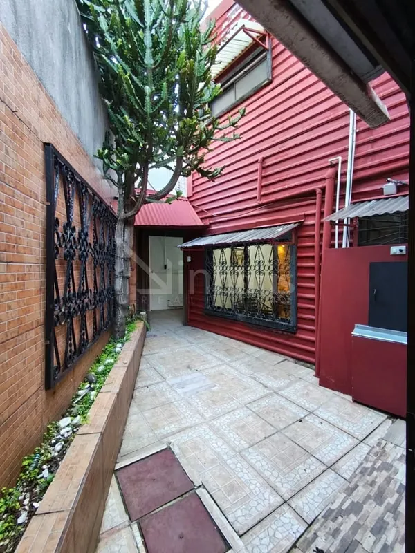 House for sale in the heart of Guadalupe, a few blocks from the Coyella Fonseca Stadium, the firemen, the park and the enclosure where the farmer's fair is held. The house is located in ..., photo 7