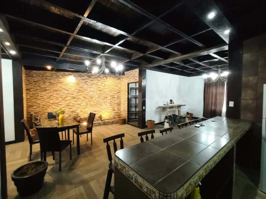House for sale in the heart of Guadalupe, a few blocks from the Coyella Fonseca Stadium, the firemen, the park and the enclosure where the farmer's fair is held. The house is located in ..., photo 8