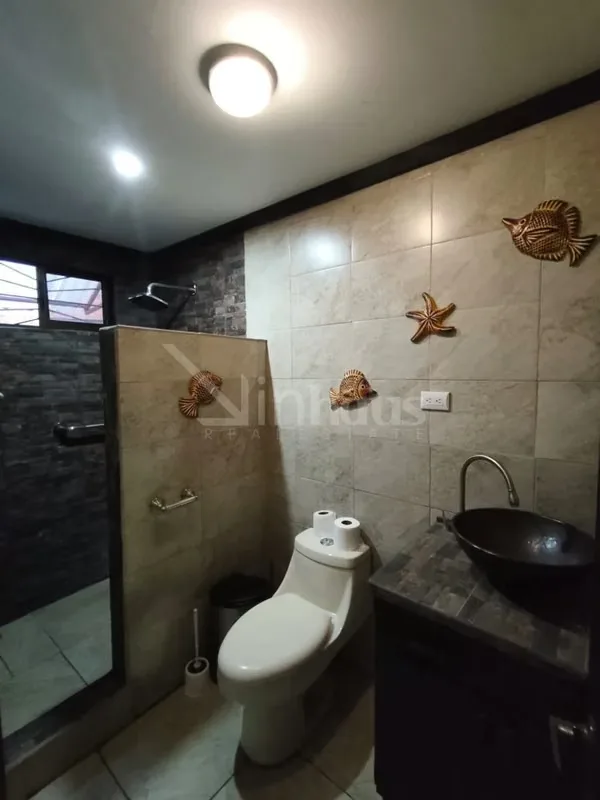 House for sale in the heart of Guadalupe, a few blocks from the Coyella Fonseca Stadium, the firemen, the park and the enclosure where the farmer's fair is held. The house is located in ..., photo 10