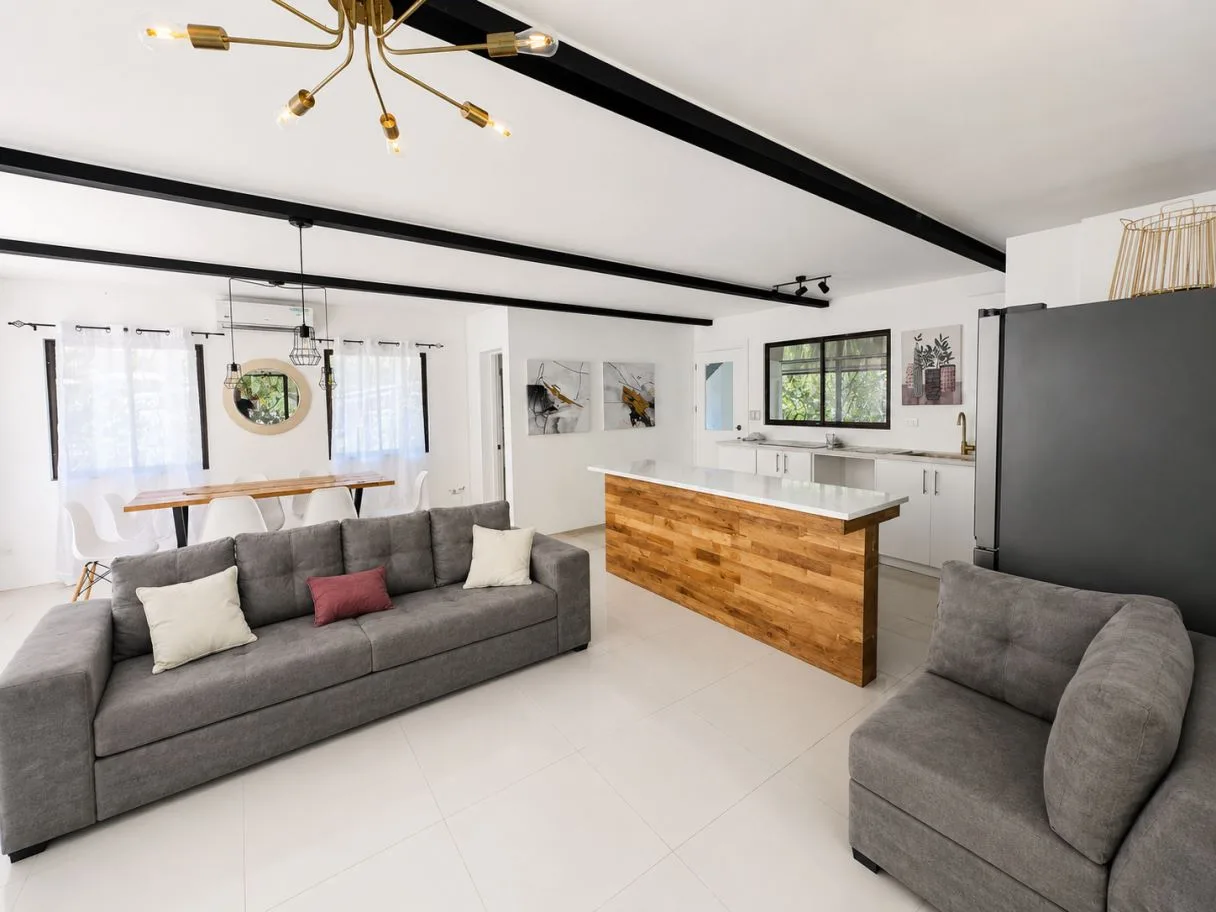 Tropical 4-Bedroom Retreat with Private Pool in Playa Hermosa, photo 2