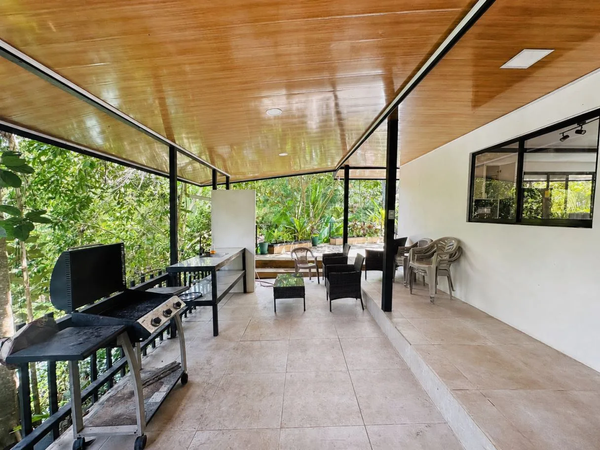 Tropical 4-Bedroom Retreat with Private Pool in Playa Hermosa, photo 15