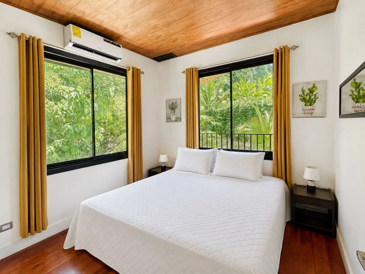 Tropical 4-Bedroom Retreat with Private Pool in Playa Hermosa, photo 7