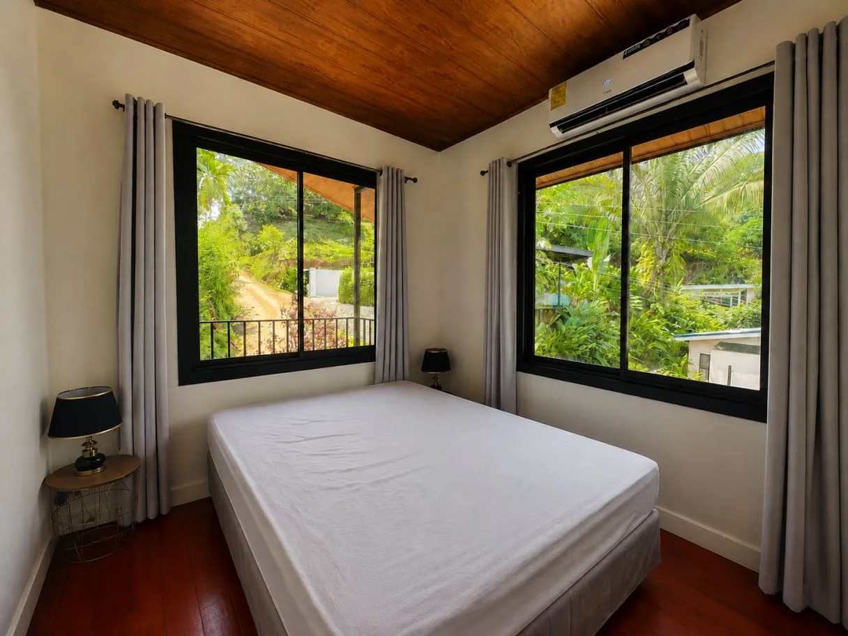 Tropical 4-Bedroom Retreat with Private Pool in Playa Hermosa, photo 9