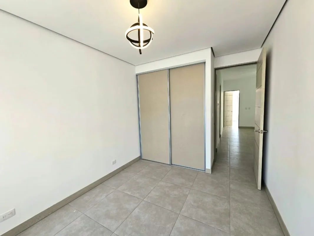 Guachipelín 3-10, vendo hermosa casa, L. Blanca, 3 hab, A/C, 2.5 baños, sala TV, terraza-patio, amenidades., photo 14