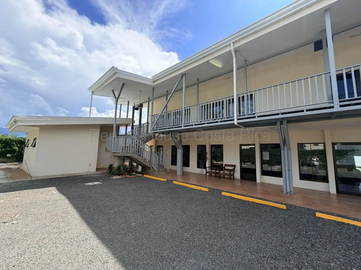 Alquiler de Hermoso Local Comercial en Belén, Heredia / Mls. 26-1840 OFC JB - Alquiler / Renta en Belén
