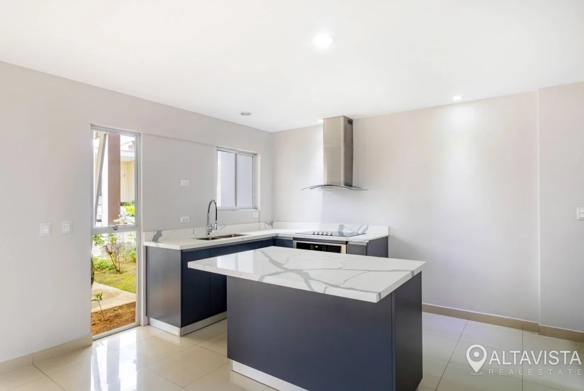 Casa en Venta Condominio Lomas Montes de Oca