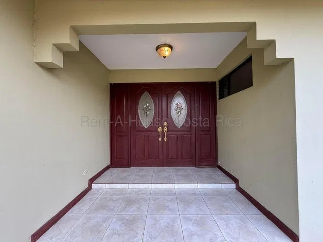 Venta de Casa en San Rafael de Heredia. RAH 27-501 - Venta en San Rafael