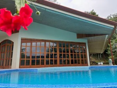 Casa santuario de 3 habitaciones junto al río con majestuosa piscina con vista a la montaña, photo 7