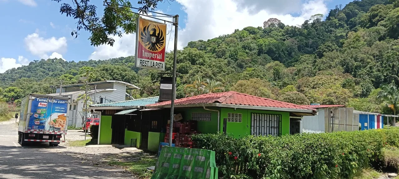 Prime Investment! "La Pista" Bar &amp; Restaurant – The Gateway to Golfito ✈️🥂