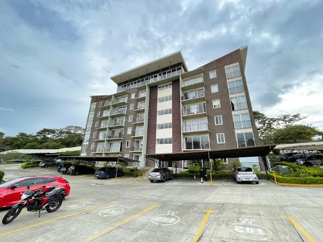 Apartamento de Dos Habitaciones en Venta | Condominio Los Volcanes, San Pablo de Heredia