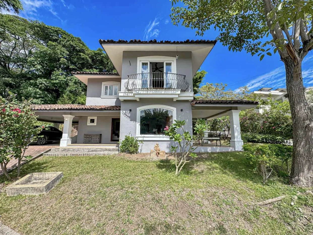 Casa Serena | Suburban independent home
