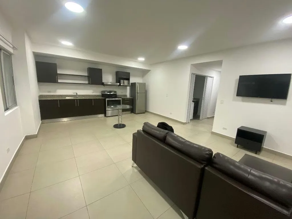 Alquiler de fino y moderno apartamento con magnífica ubicación muy cerca del Estadio Nacional en La Sabana