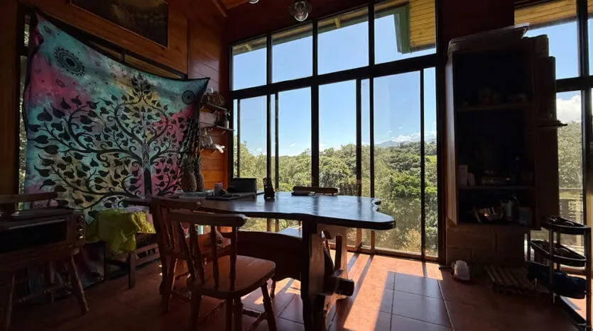 Stunning Mountain Estate for Sale with 3 Private Cabins, photo 2