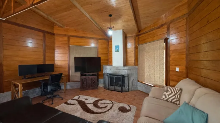 Stunning Mountain Estate for Sale with 3 Private Cabins, photo 5