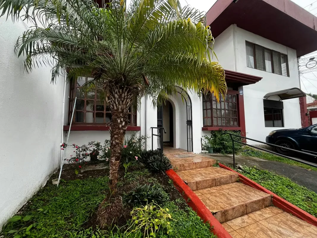 Apartment for rent in Sabana Norte.