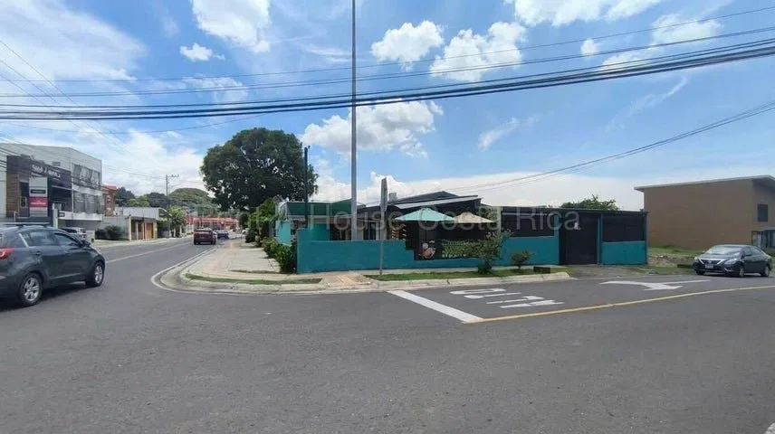 Venta de Propiedad Comercial y Residencial en Barrantes, Flores de Heredia. RAH 27-941 - Venta en Flores