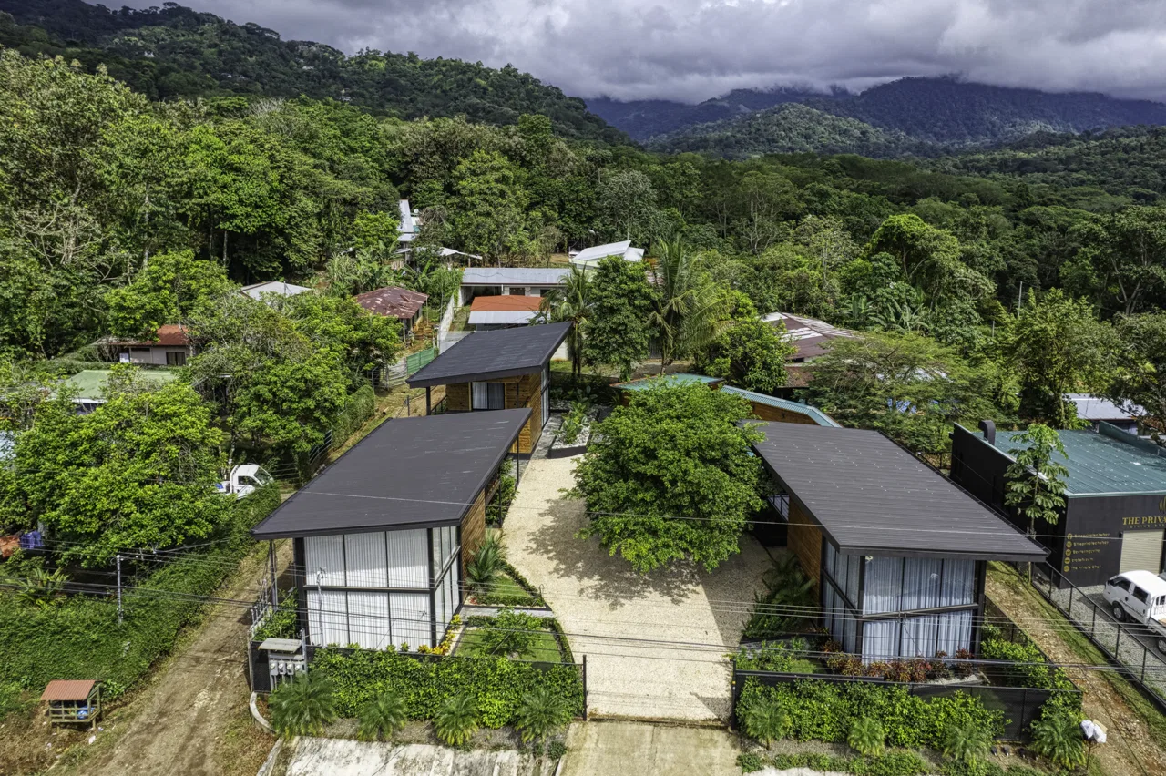 3 MODERN LUXURY VILLAS – WALK TO TOWN IN UVITA – 0.2 ACRES