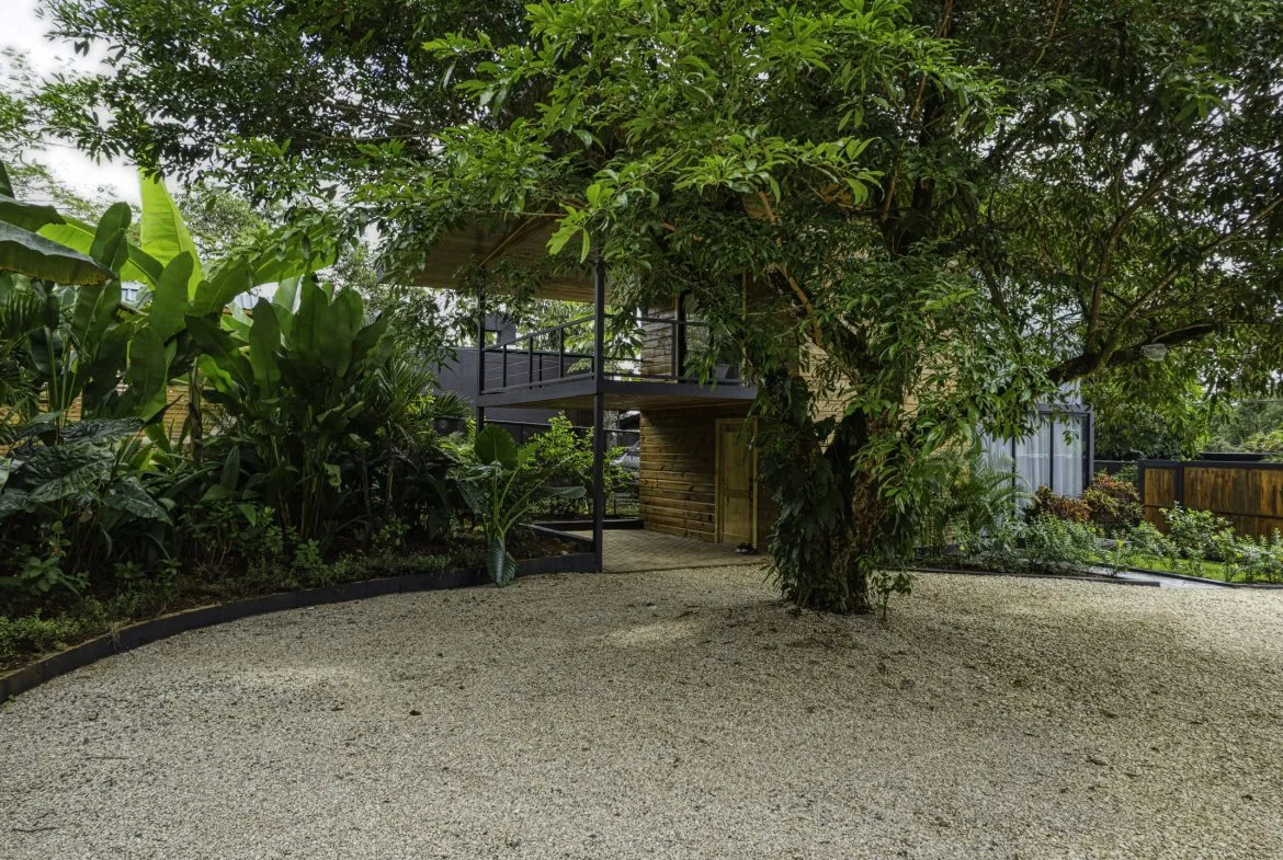 3 MODERN LUXURY VILLAS – WALK TO TOWN IN UVITA – 0.2 ACRES, photo 12