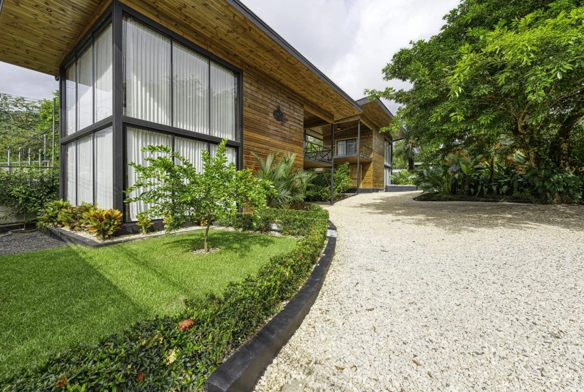 3 MODERN LUXURY VILLAS – WALK TO TOWN IN UVITA – 0.2 ACRES, photo 14