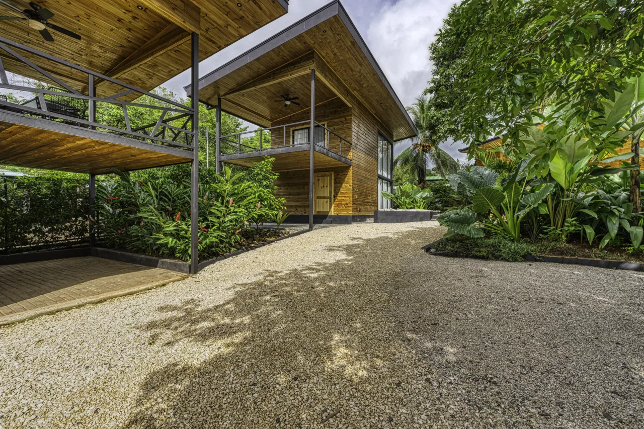 3 MODERN LUXURY VILLAS – WALK TO TOWN IN UVITA – 0.2 ACRES, photo 15