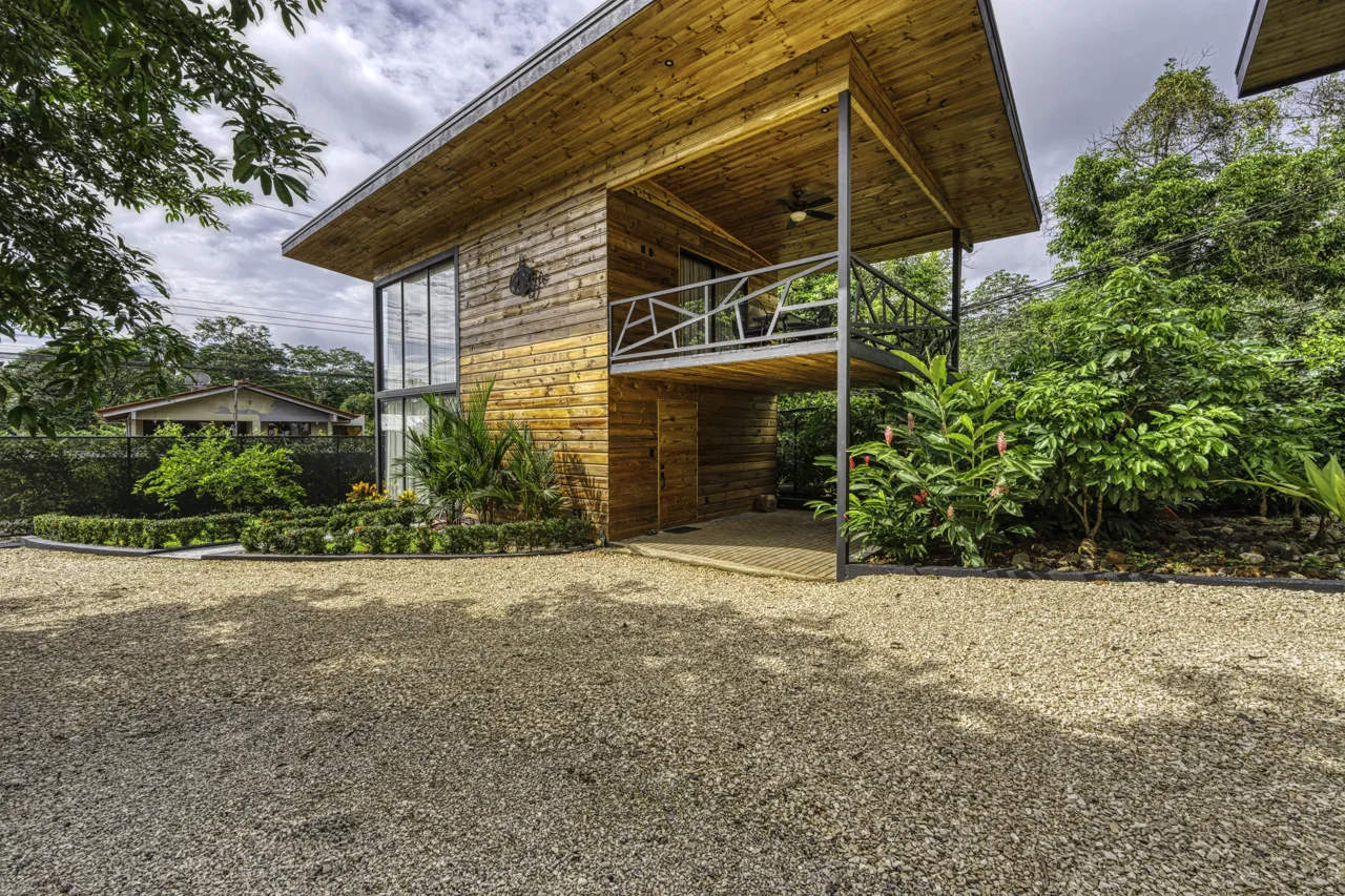 3 MODERN LUXURY VILLAS – WALK TO TOWN IN UVITA – 0.2 ACRES, photo 17