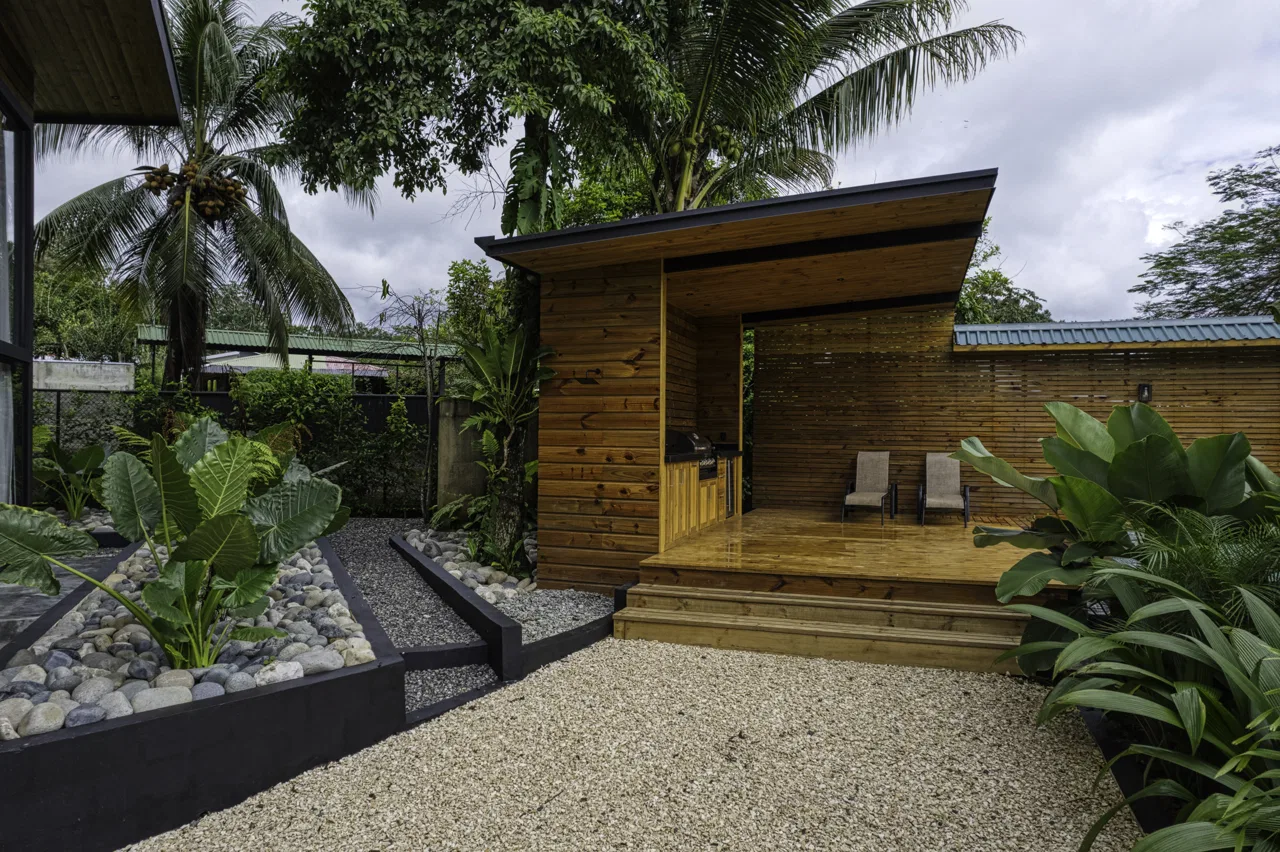 3 MODERN LUXURY VILLAS – WALK TO TOWN IN UVITA – 0.2 ACRES, photo 5