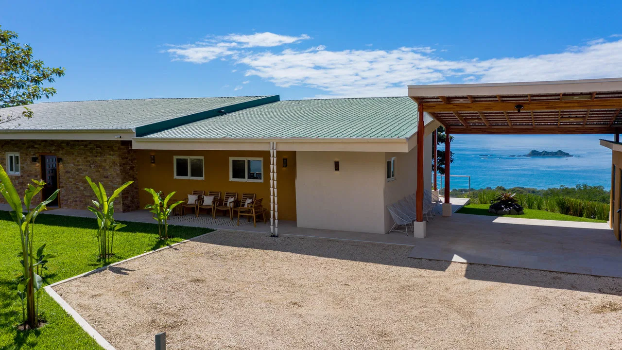 MOUNTAIN PROPERTY WITH FOUR BEDROOMS AND PANORAMIC OCEAN VIEWS, IN BALLENA – 2 ACRES, photo 3