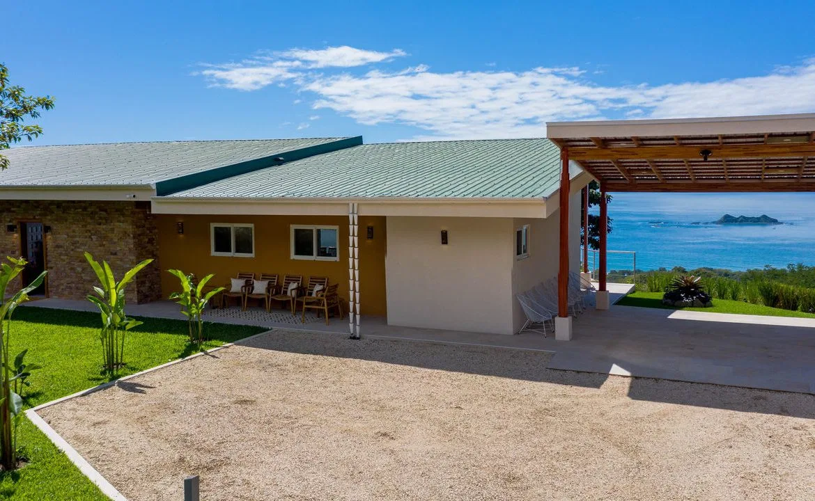 MOUNTAIN PROPERTY WITH FOUR BEDROOMS AND PANORAMIC OCEAN VIEWS, IN BALLENA – 2 ACRES, photo 4