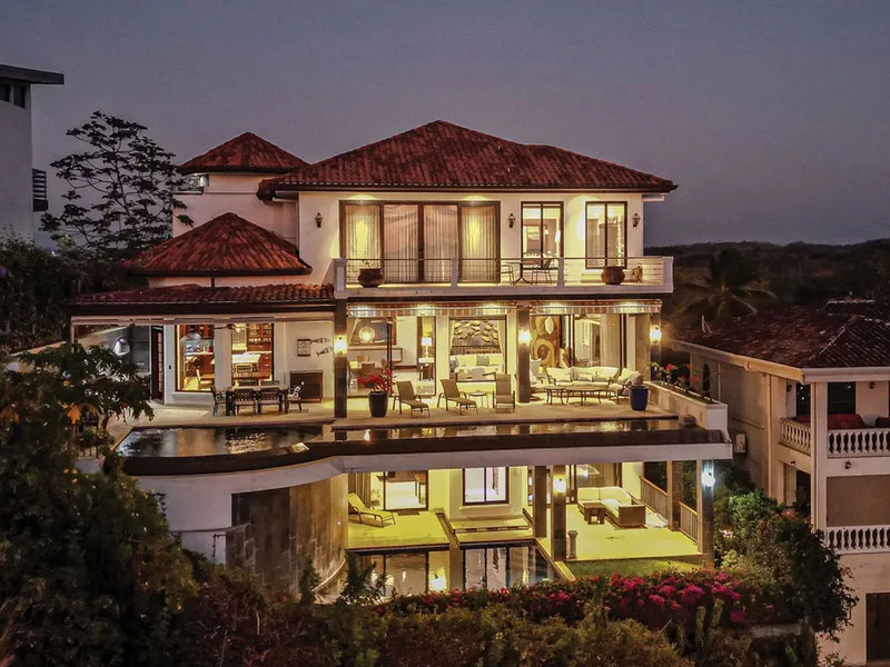 5 Bed Single Family Homes For Sale in Playas Del Coco