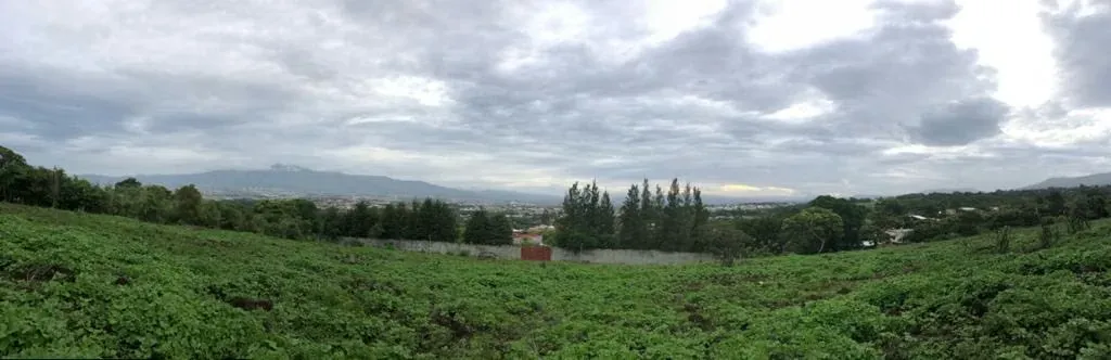 Privileged location: This land of 7,000 m2 is located in one of the most popular areas of San Rafael, Heredia, surrounded by nature and with spectacular views of the city. Enjoy the ..., photo 2