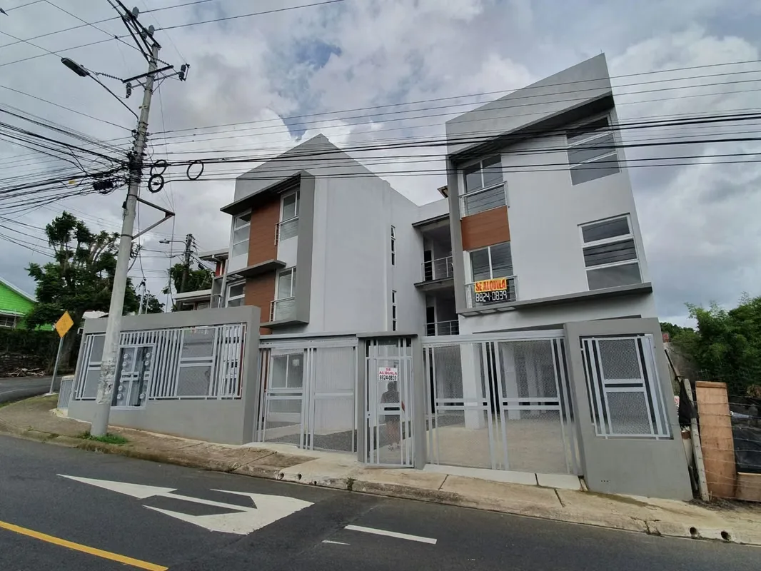 Le ofrece apartamentos a estrenar de 30 y 40 m2 en edificio de tres pisos, para una sola persona. NO MASCOTAS. SIN ESTACIONAMIENTO. Incluye agua e internet. Precio desde 275.000 tipo ...