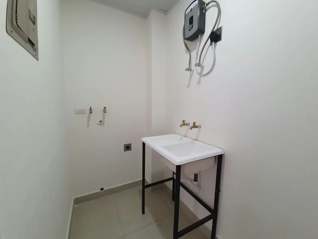 Le ofrece apartamentos a estrenar de 30 y 40 m2 en edificio de tres pisos, para una sola persona. NO MASCOTAS. SIN ESTACIONAMIENTO. Incluye agua e internet. Precio desde 275.000 tipo ..., photo 8