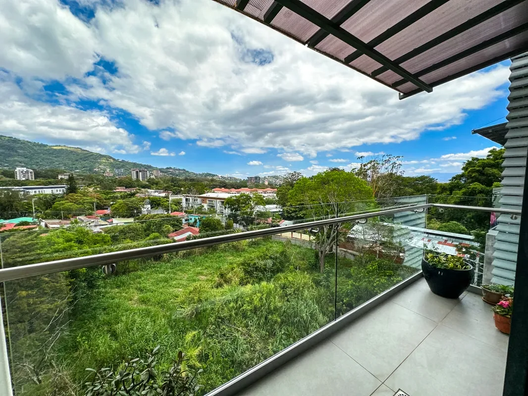 Field area: 307mts2 (contemplating 3 parks + 1 external ..., photo 5