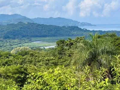 Terreno de Desarrollo con Vista al Océano de 162 Acres en Venta en Tárcoles, Costa Rica