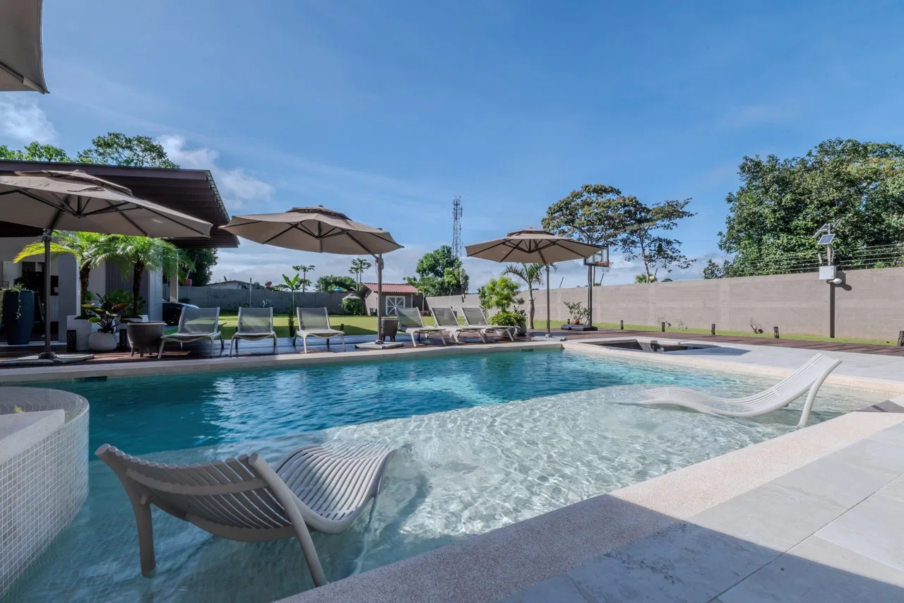 LUXURY PROPERTY WITH SIX BEDROOM, IN PALMARES PEREZ ZELEDON – 0.68 ACRES, photo 13