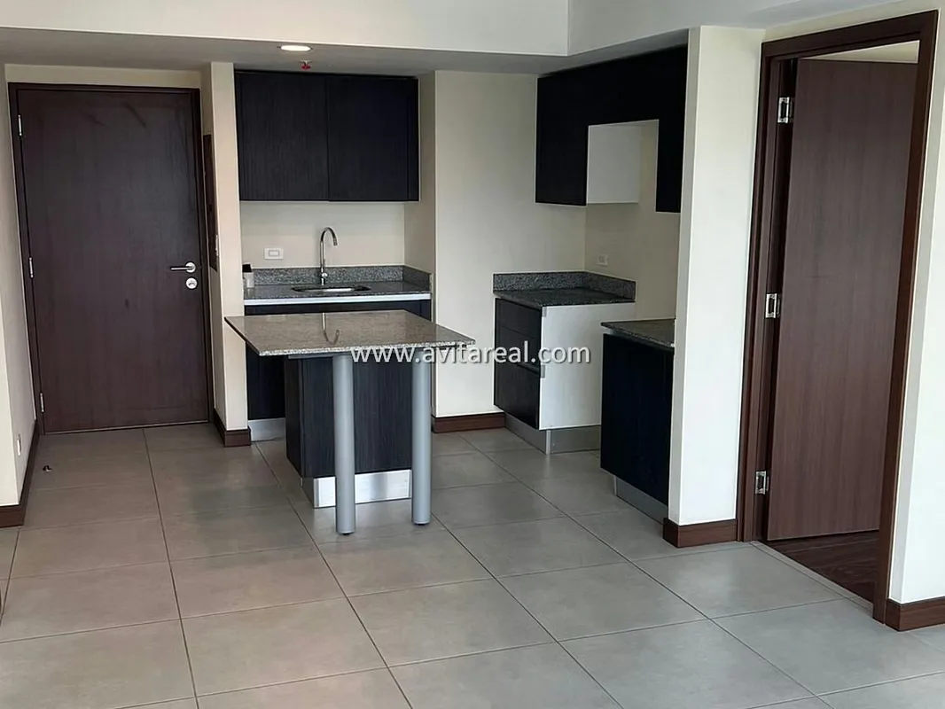 Beautiful unfirnished apartment for rent in San Pedro, Torre Los Yoses, photo 6
