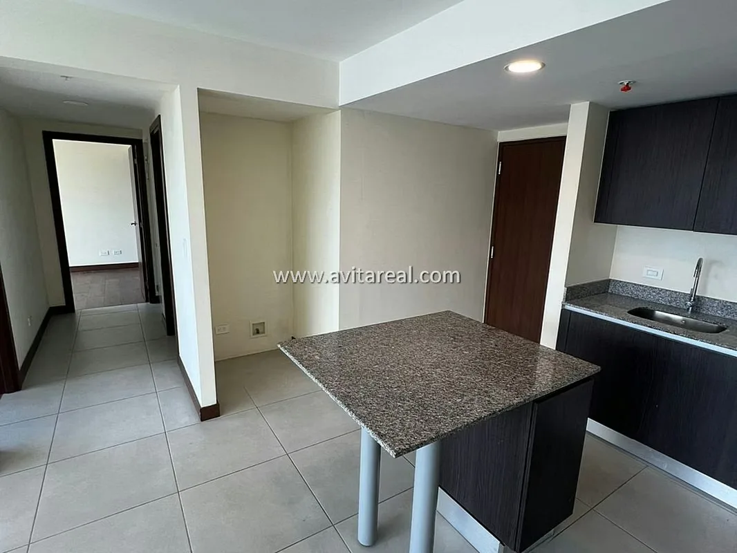 Beautiful unfirnished apartment for rent in San Pedro, Torre Los Yoses, photo 10