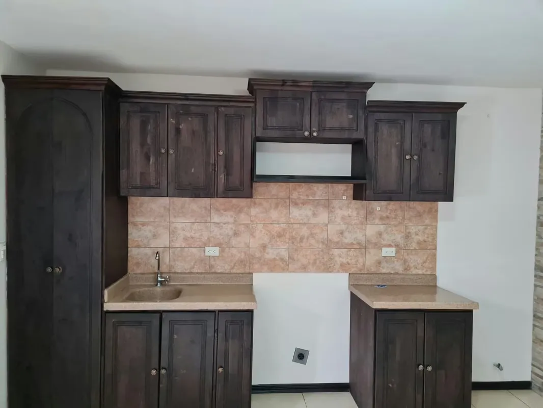 NICE AND COMFORTABLE APARTMENT, LIVING ROOM, DINING ROOM, KITCHEN WITH FURNITURE, BREAKFAST AND CUPBOARD, 1 BATHROOM, 1 BEDROOM WITH LARGE CLOSET, BATTERY ROOM, INCLUDES CABLE