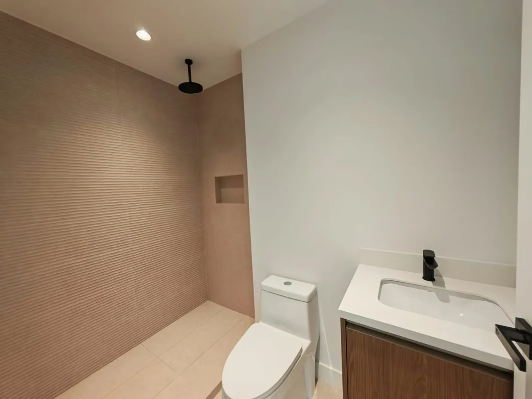 Apartamento nuevo en Torre Parkwood en alquiler, photo 15