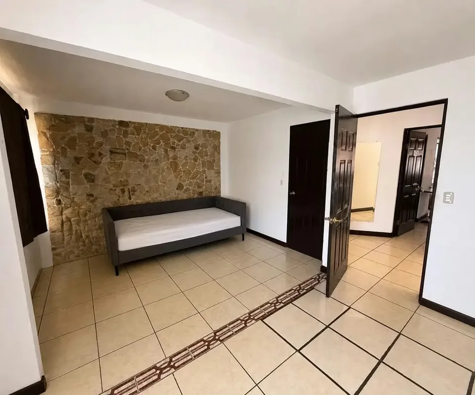 Ubicada en el exclusivo Residencial Jardines del Beneficio en Santa Lucía de Barva, Heredia, esta propiedad destaca por su amplitud, ..., photo 11