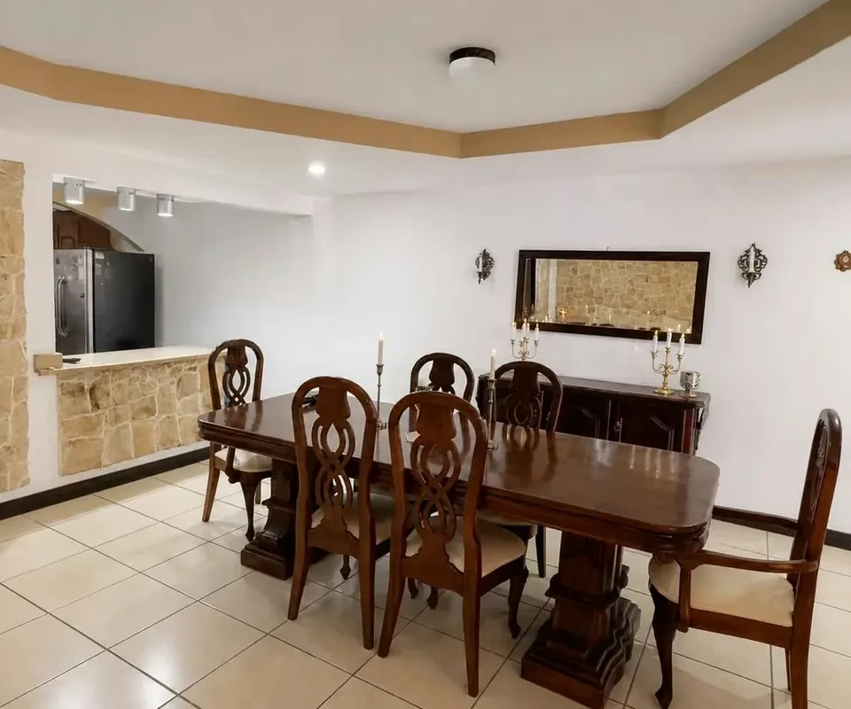 Ubicada en el exclusivo Residencial Jardines del Beneficio en Santa Lucía de Barva, Heredia, esta propiedad destaca por su amplitud, ..., photo 4