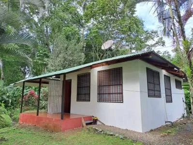 Acogedora casa en un barrio privilegiado 🌴