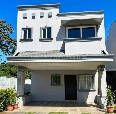 House for Sale – Gated Community in La Guácima, Alajuela EB 26-2120
