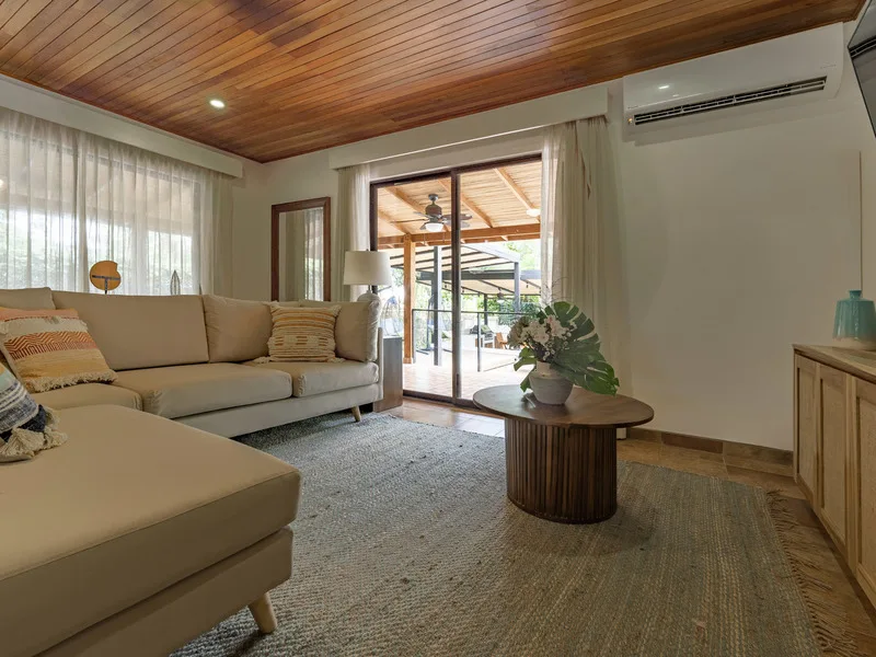 4 Bed Single Family Homes For Sale in Playa Hermosa, photo 12